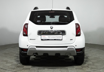 Подержанный автомобиль Renault Duster 2019 года (6 фото)