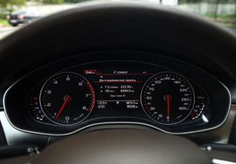 Подержанный автомобиль Audi A6 Sedan 2012 года (14 фото)