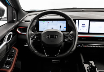 Подержанный автомобиль Geely Coolray 2024 года (17 фото)