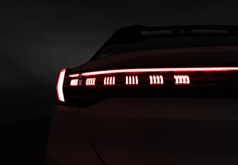 Подержанный автомобиль Zeekr 001 2023 года (39 фото)