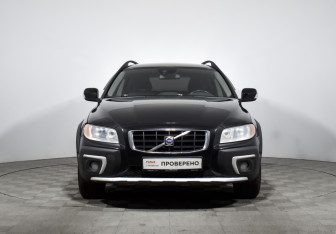 Подержанный автомобиль Volvo XC70 2014 года (2 фото)