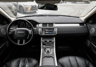 Подержанный автомобиль Land Rover Range Rover Evoque 2014 года (12 фото)