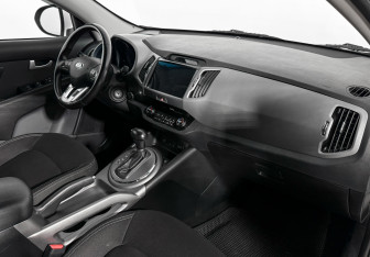 Подержанный автомобиль Kia Sportage 2015 года (18 фото)