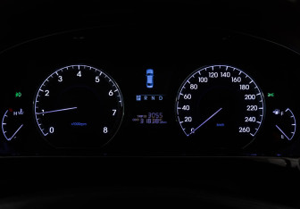 Подержанный автомобиль Hyundai Equus 2012 года (39 фото)