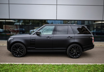 Подержанный автомобиль Land Rover Range Rover 2020 года (7 фото)