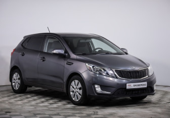 Подержанный автомобиль Kia Rio Hatchback 2013 года (3 фото)