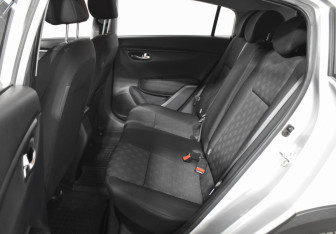 Подержанный автомобиль Kia Rio Hatchback 2018 года (11 фото)