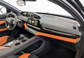 Новый Changan UNI-V 2024 (9 фото)