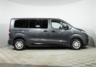 Подержанный автомобиль Citroen SpaceTourer 2019 года (4 фото)