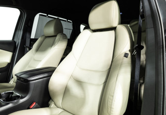 Подержанный автомобиль Mazda CX-9 2017 года (22 фото)