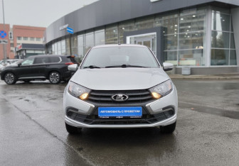 Подержанный автомобиль LADA (ВАЗ) Granta Liftback 2023 года (2 фото)