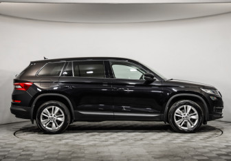 Подержанный автомобиль Skoda Kodiaq 2021 года (4 фото)