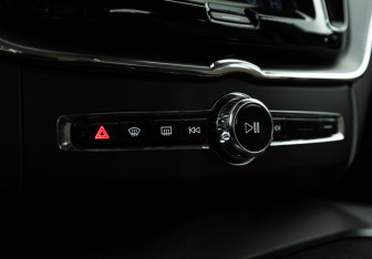 Подержанный автомобиль Volvo XC60 2018 года (22 фото)