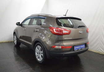 Подержанный автомобиль Kia Sportage 2013 года (7 фото)