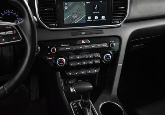 Подержанный автомобиль Kia Sportage 2018 года (17 фото)