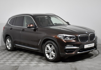 Подержанный автомобиль BMW X3 2017 года (3 фото)