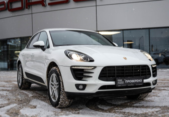 Подержанный автомобиль Porsche Macan 2015 года (5 фото)