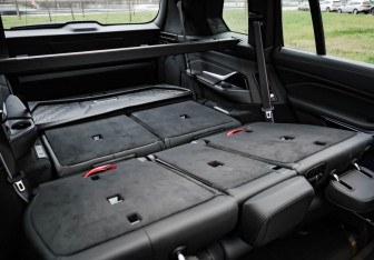 Подержанный автомобиль BMW X7 2023 года (32 фото)