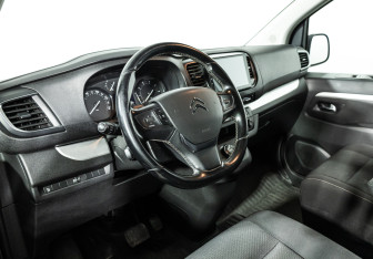 Подержанный автомобиль Citroen SpaceTourer 2021 года (11 фото)
