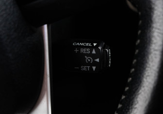 Подержанный автомобиль Toyota Fortuner 2018 года (18 фото)