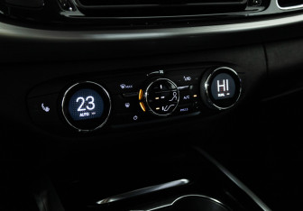 Подержанный автомобиль Exeed TXL 2020 года (16 фото)