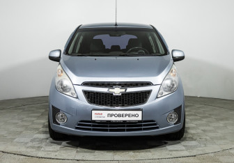 Подержанный автомобиль Chevrolet Spark 2011 года (2 фото)