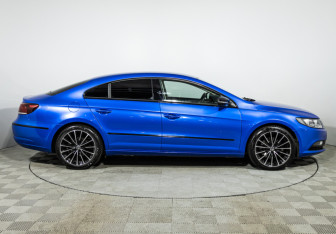 Подержанный автомобиль Volkswagen Passat CC 2013 года (4 фото)