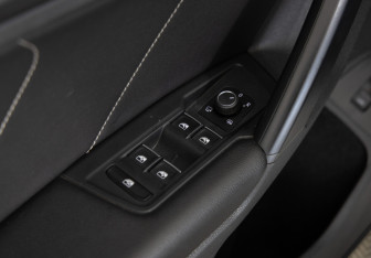 Подержанный автомобиль Volkswagen Tiguan 2021 года (18 фото)