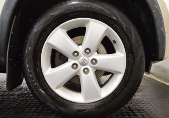 Подержанный автомобиль Suzuki Grand Vitara 2011 года (9 фото)