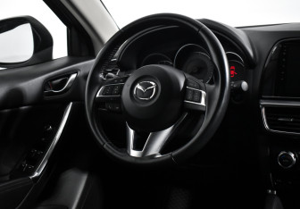 Подержанный автомобиль Mazda CX-5 2015 года (16 фото)