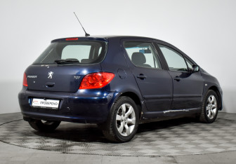 Подержанный автомобиль Peugeot 307 Hatchback 2007 года (5 фото)