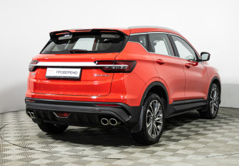 Подержанный автомобиль Geely Coolray 2023 года (5 фото)