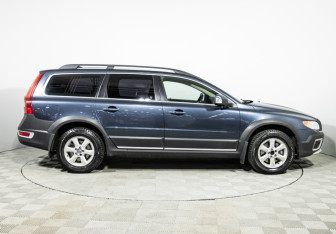 Подержанный автомобиль Volvo XC70 2008 года (4 фото)