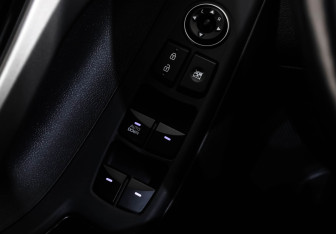 Подержанный автомобиль Hyundai Elantra Sedan 2015 года (15 фото)