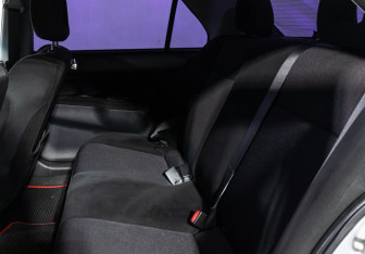 Подержанный автомобиль Mitsubishi Lancer Sedan 2006 года (10 фото)