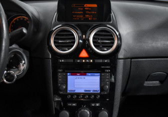 Подержанный автомобиль Opel Corsa 2012 года (16 фото)