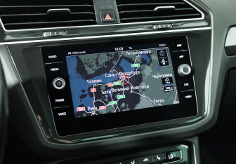 Подержанный автомобиль Volkswagen Tiguan 2018 года (19 фото)