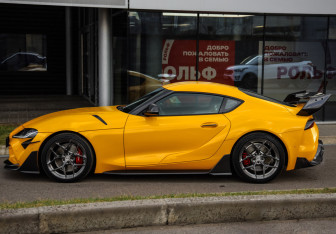 Подержанный автомобиль Toyota Supra 2022 года (12 фото)