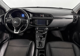 Подержанный автомобиль Kia Rio Sedan 2020 года (14 фото)
