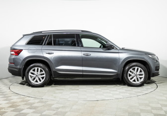 Подержанный автомобиль Skoda Kodiaq 2021 года (4 фото)