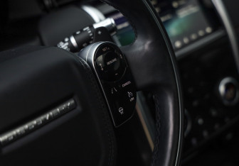 Подержанный автомобиль Land Rover Discovery Sport 2020 года (13 фото)