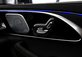 Подержанный автомобиль Exeed TXL 2023 года (18 фото)