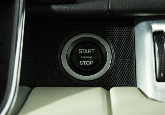 Подержанный автомобиль Land Rover Range Rover 2018 года (20 фото)