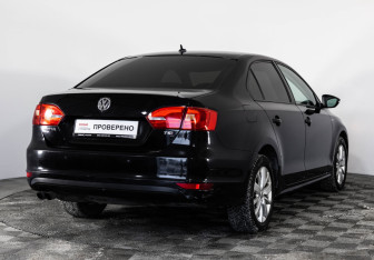 Подержанный автомобиль Volkswagen Jetta Sedan 2013 года (5 фото)