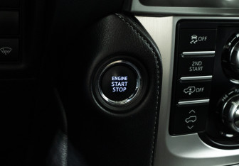 Подержанный автомобиль Toyota Land Cruiser Prado 2018 года (24 фото)