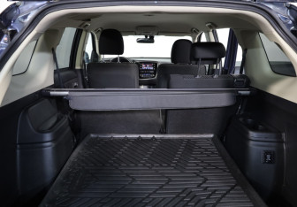 Подержанный автомобиль Mitsubishi Outlander 2018 года (17 фото)