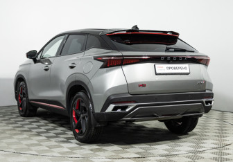 Подержанный автомобиль Omoda C5 2023 года (7 фото)