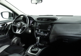 Подержанный автомобиль Nissan Qashqai 2021 года (9 фото)