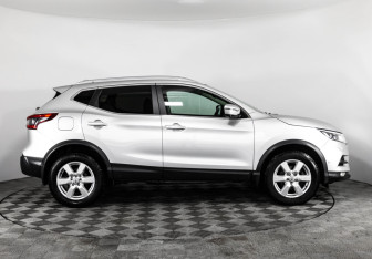 Подержанный автомобиль Nissan Qashqai 2019 года (4 фото)