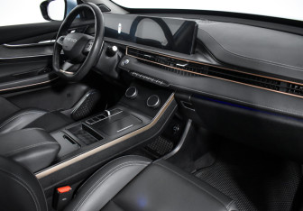 Подержанный автомобиль Exeed LX 2023 года (13 фото)